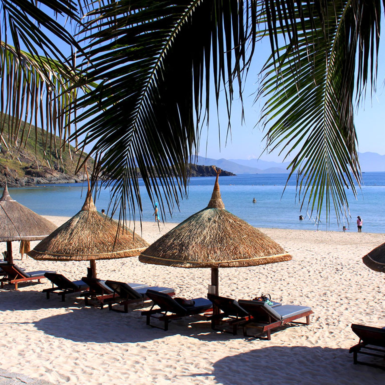 Nhatrang_beach_cam_ranh_adbl